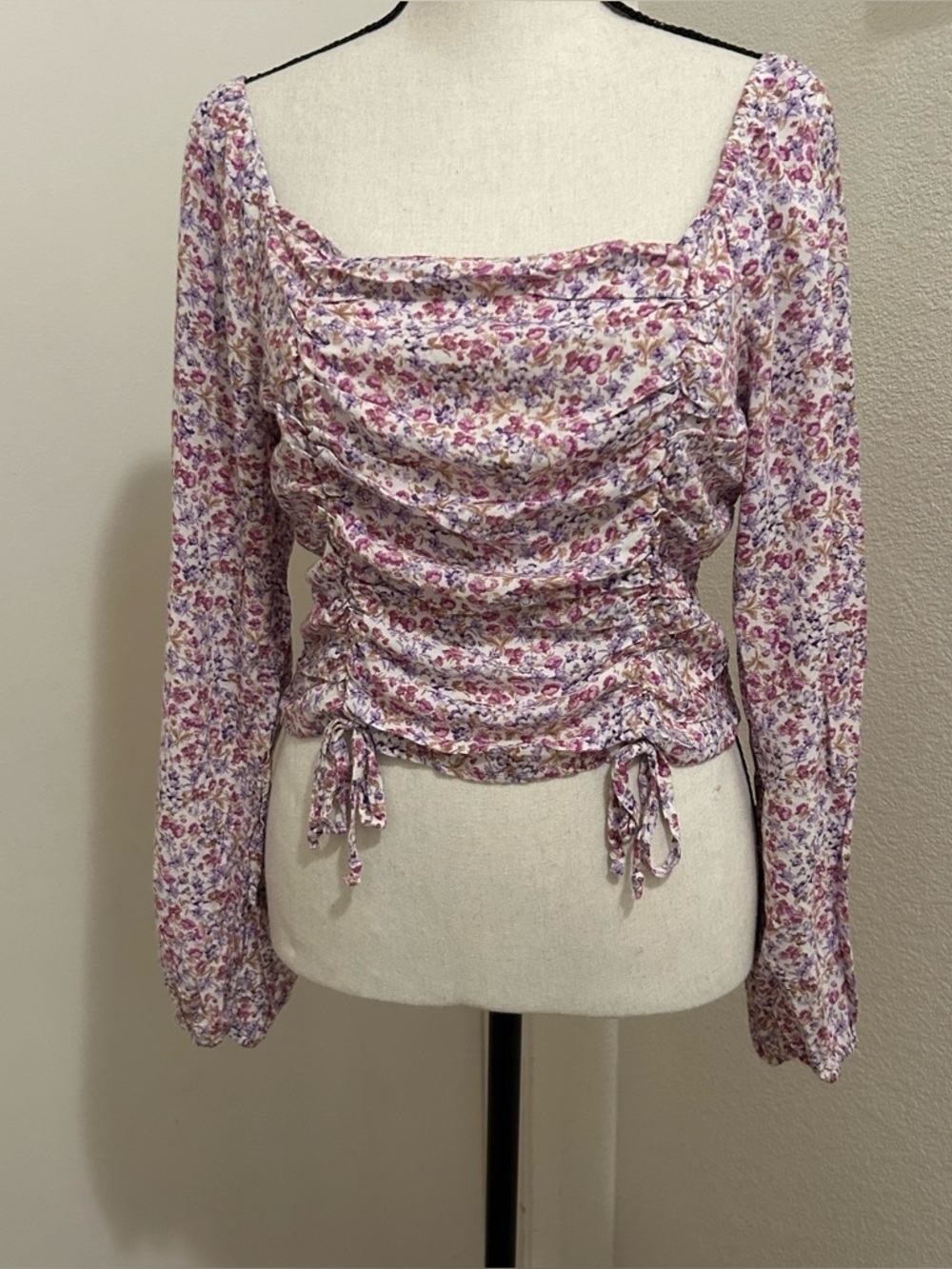 Floral Ruched Front Crop Top XL Smocked Long Sleeve Rayon Boho Purple Coquette